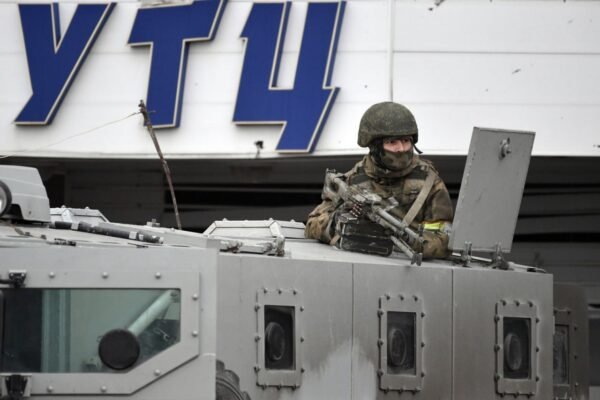 Окупанти готуються до можливого виходу з ЗАЕС і ставлять спеціальні мітки на обладнанні