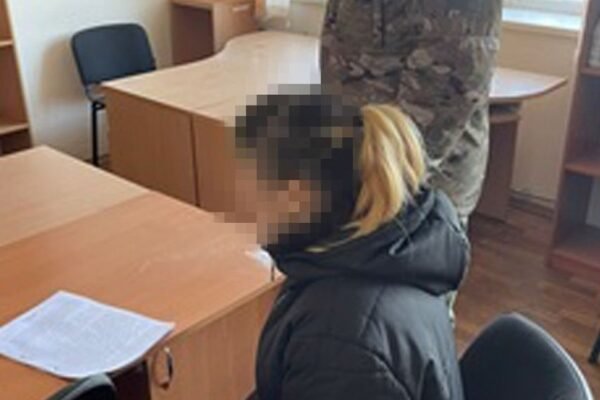 У Лимані затримали чиновницю-колаборантку, яка збирала для росіян персональні дані українців