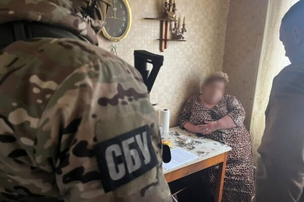 У Краматорську затримали двох агенток рф, які “зливали” позиції ЗСУ під Бахмутом (ФОТО)