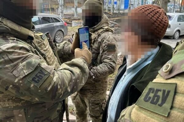 СБУ затримала інформаторів, які передавали росіянам розвіддані про Сили оборони на Авдіївському напрямку (ФОТО)