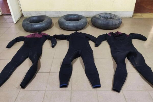 На Закарпатті чоловіки в гідрокостюмах намагалися втекти з України в Румунію (ФОТО)