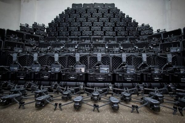 “Армія дронів”: На фронт передали 300 потужних БПЛА, – Федоров (ФОТО)