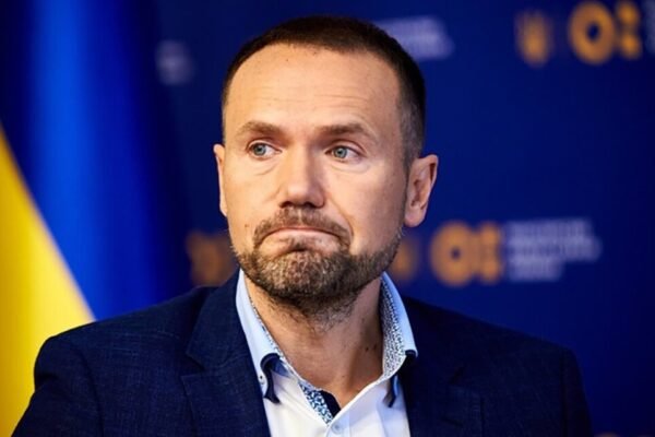 Профільний парламентський комітет підтримав відставку Шкарлета