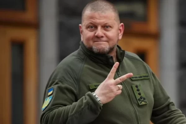 Залужний розповів про розмову з британським адміралом і ситуацію в Бахмуті