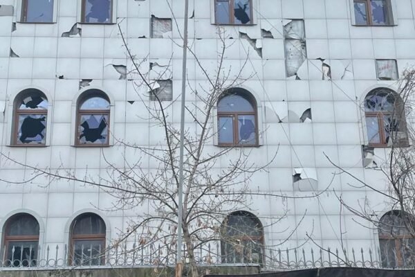 Окупанти 2 квітня вдарили по Курахівській громаді: Поцілили в ТЕС