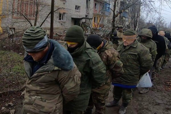 “Прибирають сміття”: спецпризначенці СБУ показали відео боїв у Бахмуті (ВІДЕО)