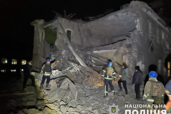 Росіяни за добу обстріляли 10 населених пунктів Донеччини: є жертви (ФОТО)