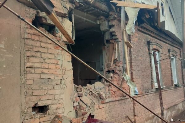 Гатили з “Градів”, “Ураганів” та артилерії: наслідки обстрілів Донеччини за добу (ФОТО)