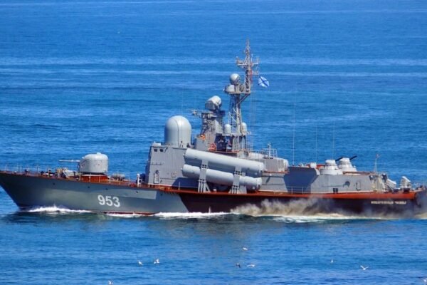 Росія тримає в морі 10 кораблів, серед яких два ракетоносії