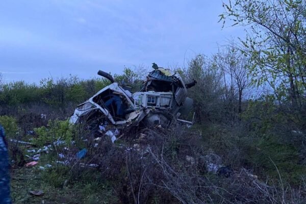 На Росії впав вертоліт санавіації. Пілот загинув (ФОТО, ВІДЕО)