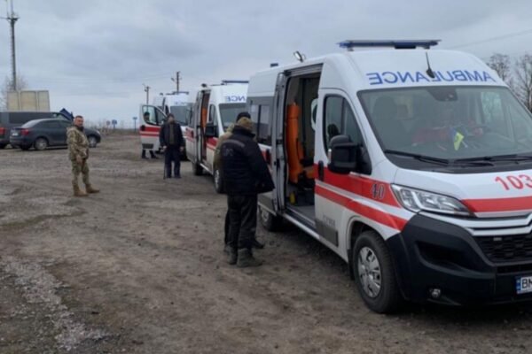 Лубінець повідомив про повернення з полону 12 українців (ФОТО, ВІДЕО)
