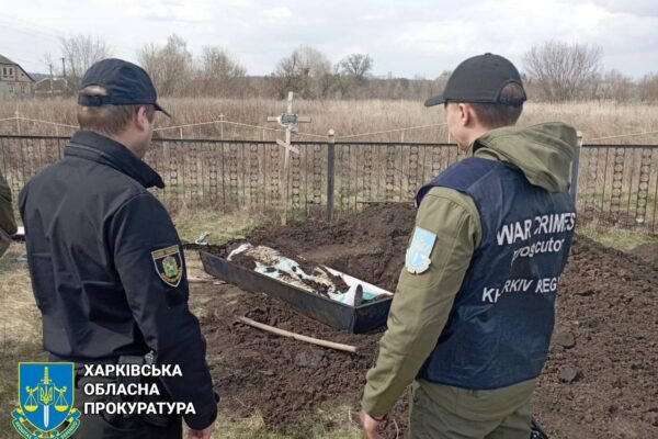 На Харківщині ексгумували тіло чоловіка, загиблого від російських обстрілів