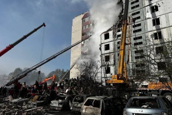 В Умані продовжує зростати кількість загиблих: вже 14 (ФОТО)