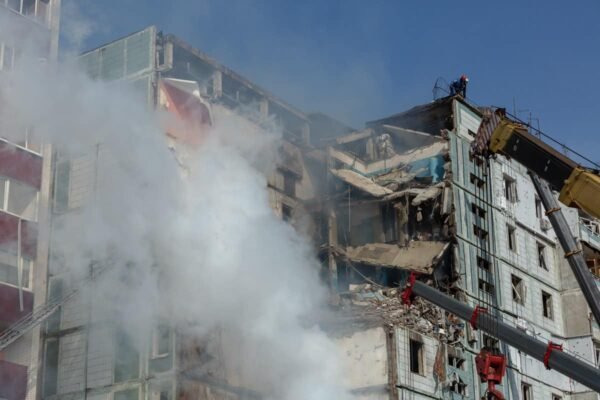 Ракетний удар по Умані: кількість загиблих зросла до 17, троє з них – діти