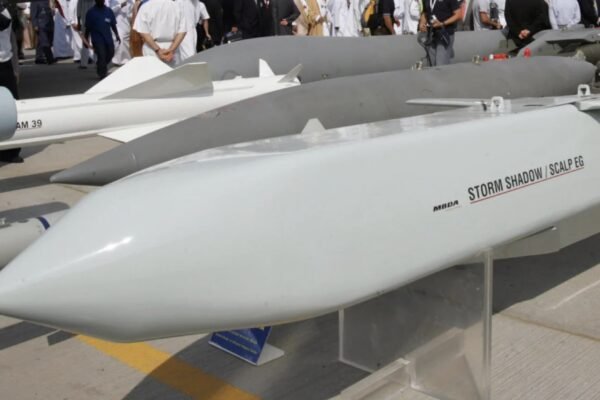 Британія передала Україні кілька далекобійних ракет Storm Shadow, – CNN