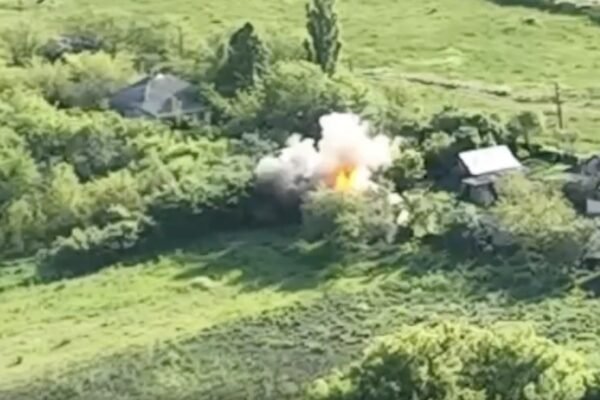 Українські бійці показали, як знищили ворожий склад з паливом (ВІДЕО)