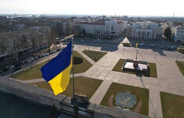 У Херсоні запроваджують комендантську година на майже на три доби: В’їзд і виїзд зборонять