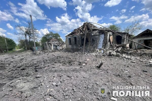 “Смерчами”, “Градами”, артилерією та танками: окупанти невпинно обстрілюють Донеччину (ФОТО)