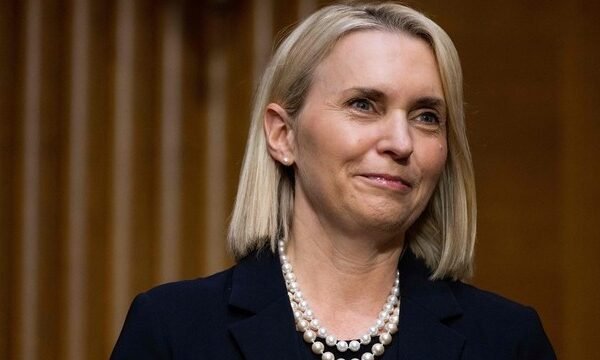 Посол США після нічної атаки на Київ подякувала за роботу ППО