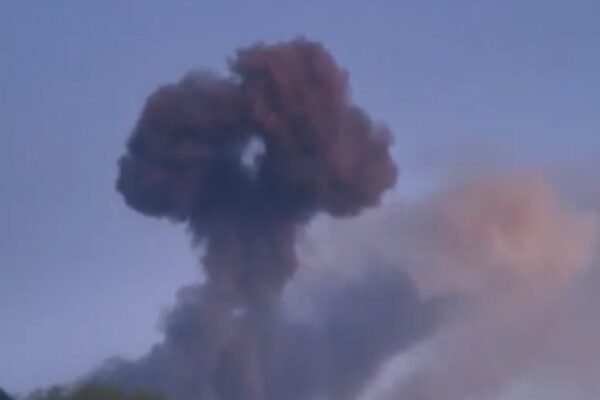 Нічна атака на Хмельниччину: Пролунало щонайменше 10 вибухів, є значні руйнування та поранені