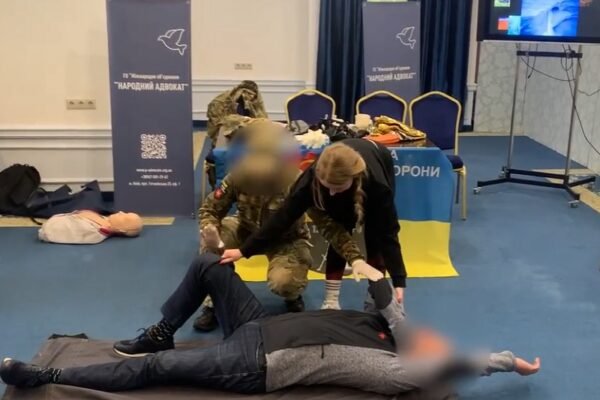 Як медики 112-ї бригади тероборони вчили цивільних тактичній медицині (ВІДЕО)