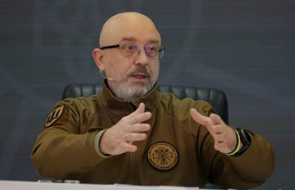 Резніков розповів, скільки російські війська витрачають снарядів за добу