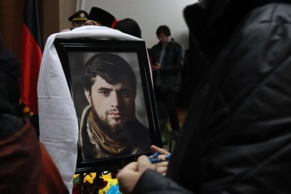 Петиція щодо перейменування вулиці у Києві на честь загиблого “Да Вінчі” за добу набрала 13 тисяч голосів