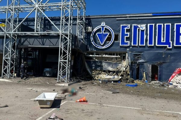 Масовані обстріли Херсонщини 3 травня: 16 загиблих та десятки постраждалих (ФОТО)