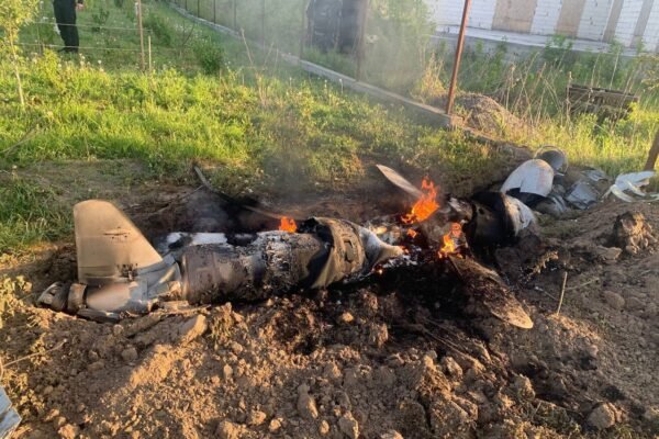 Поліція Київщини показала збиті над столицею ракети (ФОТО, ВІДЕО)