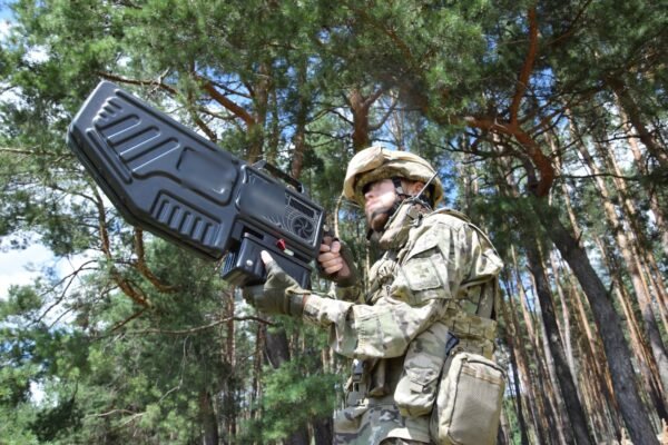 Неподалік Бахмута прикордонники з антидронової рушниці збили два БпЛА