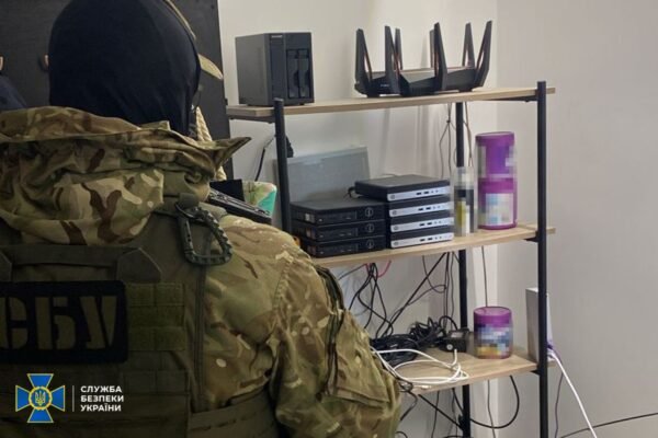 У Полтаві ліквідували проксі-центр, через який РФ розповсюджувала пропаганду (ФОТО)