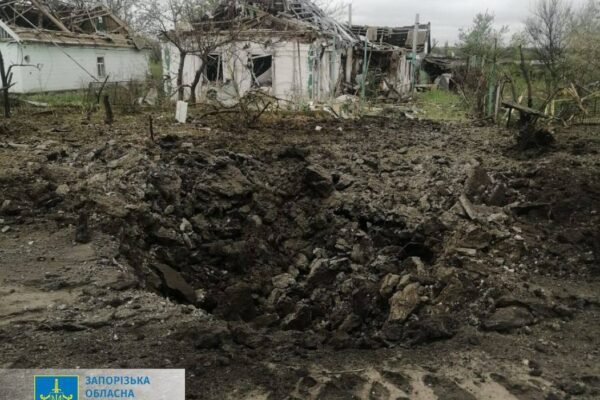 Війська РФ завдали авіаудари по Гуляйполю: троє поранених (ФОТО)