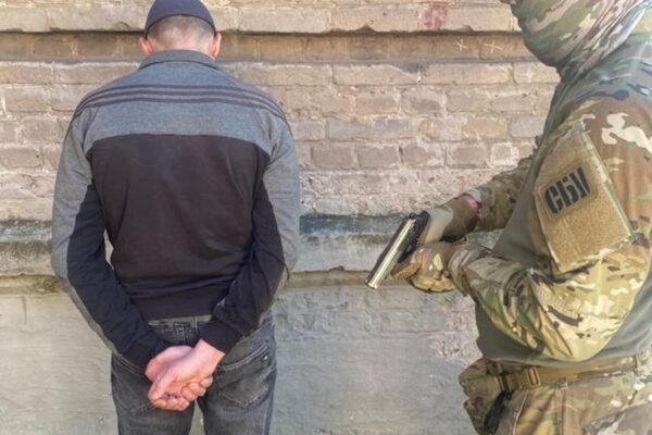 Мешканець Слов’янська “наводив” російські ракети на місто (ФОТО)