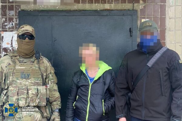 На Донеччині затримали двох ворожих інформаторок: одна з них працювала на “вагнерівців”, які штурмують Бахмут (ФОТО)