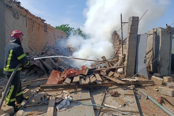 Росіяни завдали артударів по Гуляйполю: є поранені (ФОТО)