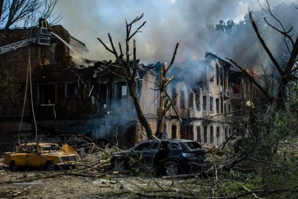 Кількість постраждалих від ракетної атаки по Дніпру зросла до 30