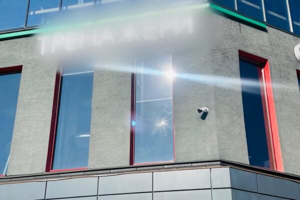 В Івано-Франківську триває операція із розшуку снайпера, що підстрелив чоловіка просто у спортзалі фітнес-центру (ФОТО, ВІДЕО)