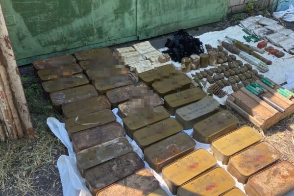 У Запоріжжі виявили схрон зброї та боєприпасів (ФОТО, ВІДЕО)