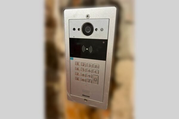 У Києві в укриттях встановлять системи автоматичного відчинення дверей, – КМВА