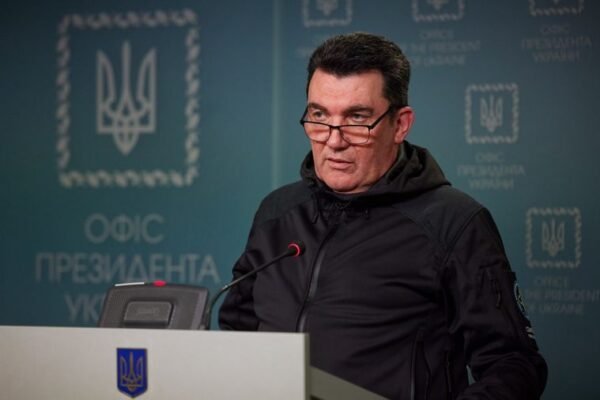 Російському пілоту Мі-8 Кузьмінову пропонували залишитися в Україні, – Данілов