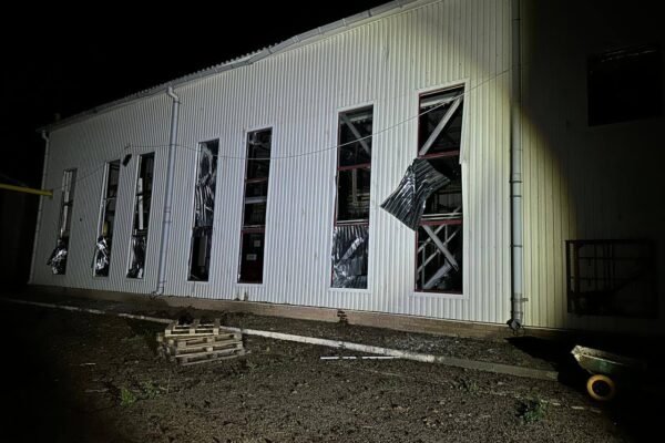 Ворог завдав ракетного удару по цивільному підприємству в Харківській області (ФОТО)