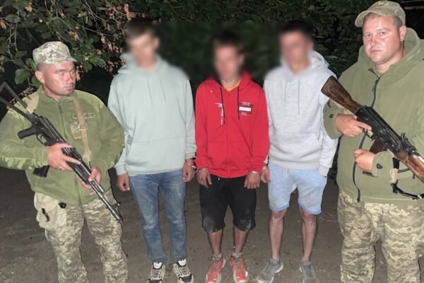 На кордоні з Молдовою зі стріляниною затримували трьох ухилянтів (ФОТО)