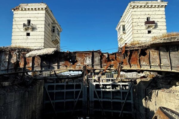 Після підриву Каховської ГЕС росіяни відправляють десантників і морпіхів з Херсонщини на інші напрямки