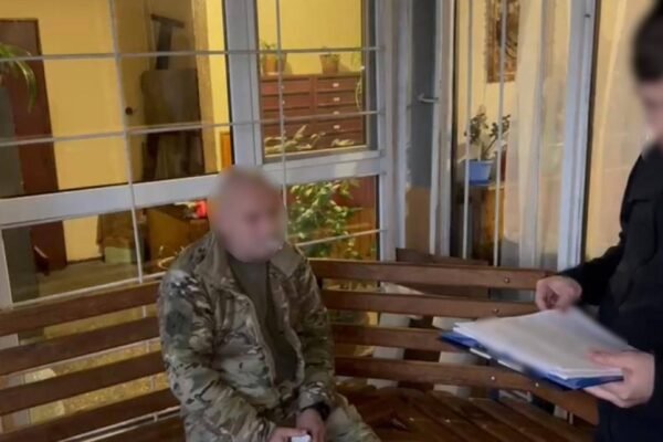 Посадовця Міноборони, який організував канал переправлення ухилянтів за кордон, відправили під суд, – ДБР
