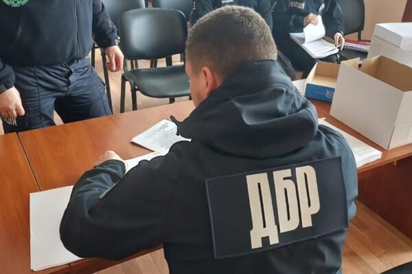 На Хмельниччині судитимуть 6 поліцейських, що побили затриманого