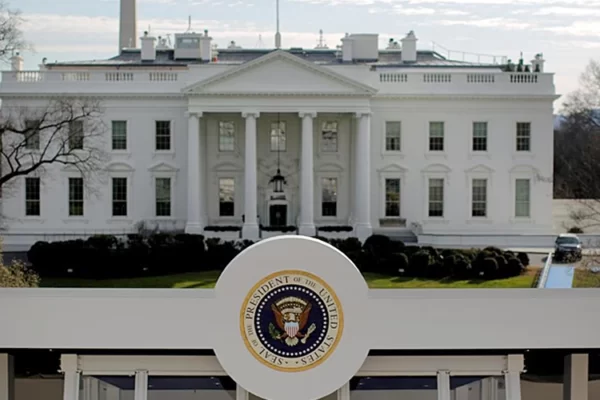 У Білому домі знайшли невідомий порошок, підозрюють кокаїн