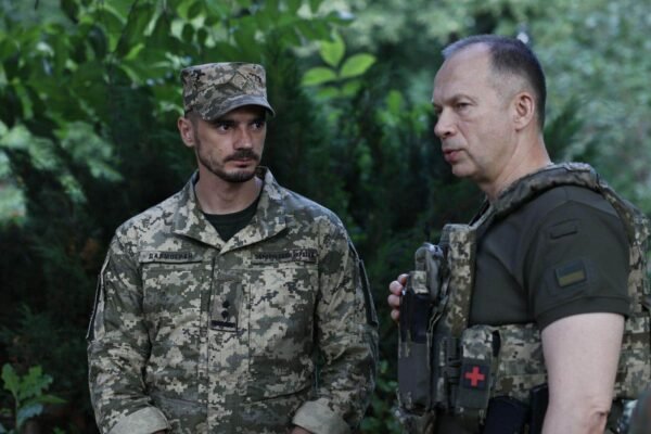 Сирський розповів, як на Бахмутському напрямку ворог хоче повернути “вагнерівські” позиції
