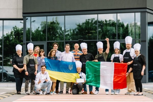 У Кулінарному центрі МХП проходить навчання для ВПО і військових від італійських кулінарів (ФОТО)