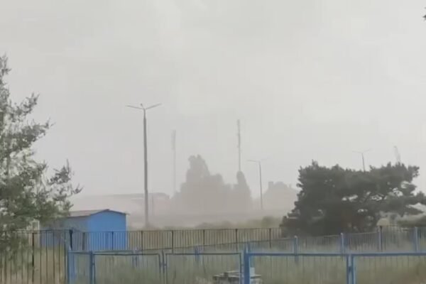 В Енергодарі сильне задимлення через пил із золовідвалів Запорізької ТЕС (ВІДЕО)