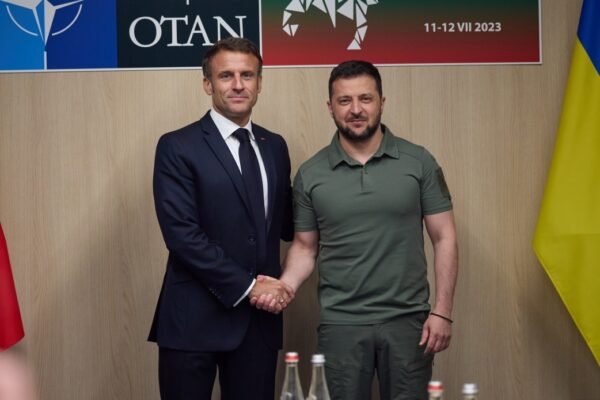 Франція надасть Україні додаткове інженерне обладнання для розмінування